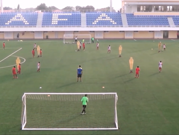 Entrenamiento del sistema 1-3-1-2 para la categoría Alevín (9-12 años)