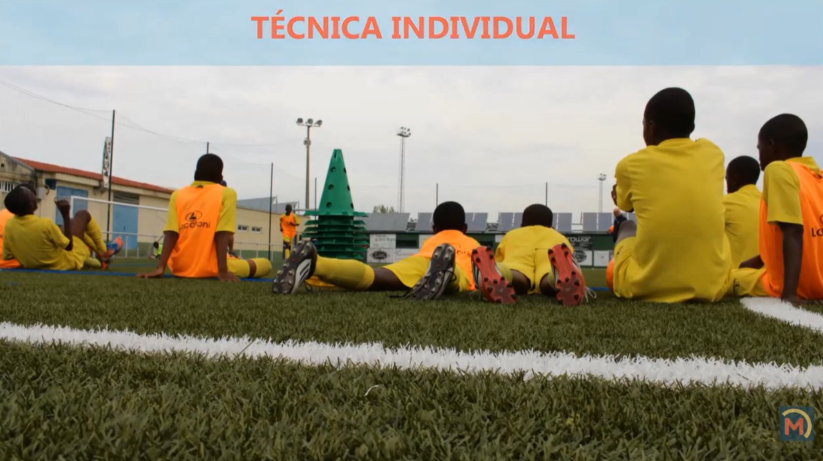 FORMACIÓN BCNWINMETHOD: Etapa de Aprendizaje (10–12 años). Técnica individual y colectiva aplicada al juego