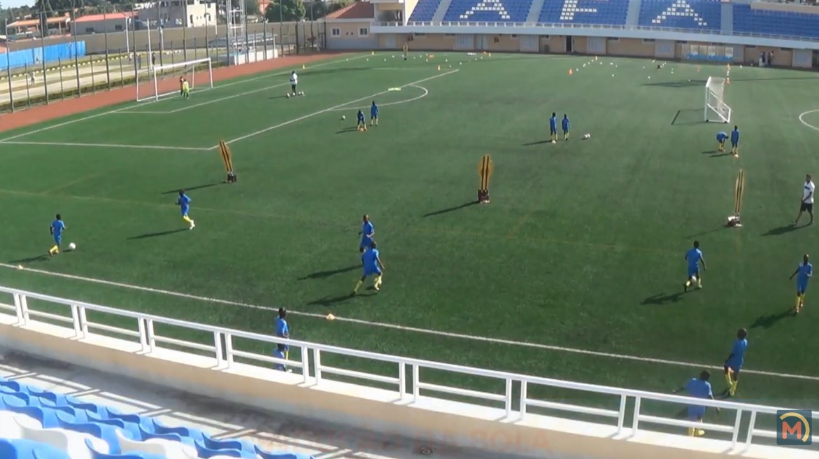 Terceira atividade formativa. Etapa de aprendizagem (10–12 anos) Técnica individual e coletiva. Jogo combinado