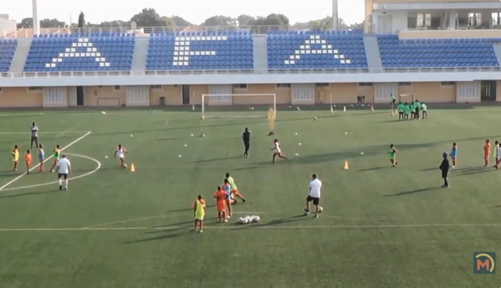 ACTIVIDAD FORMATIVA PARA ENTRENADORES AFA: Etapa de aprendizaje: 9–12 años (7)