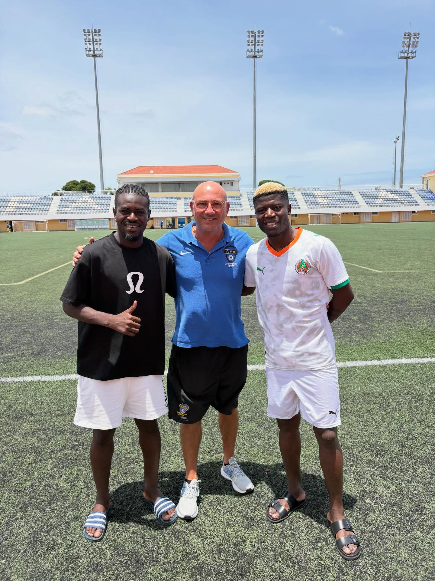 Toni Cortés con Maestro y Enoque